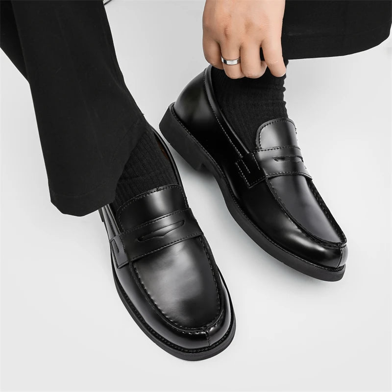 British Style Genuine Leather Soft Bottom Loafers Men Casual Leather Business Shoes Brand Walking Loafers Slip on Driving Shoes