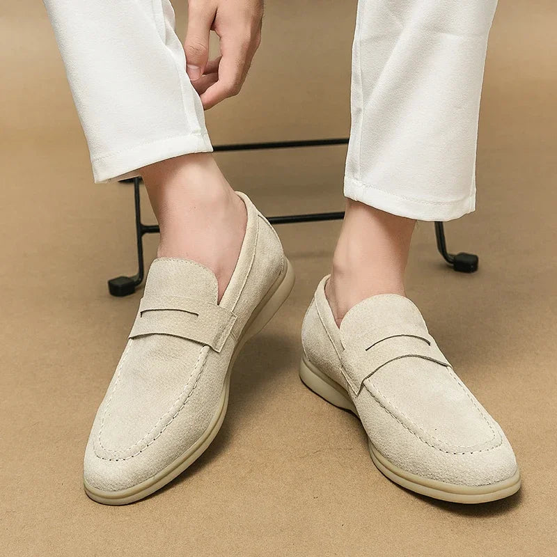Italiaanse luxe merk suède heren kwastje ontwerp loafers outdoor handgemaakte hoge kwaliteit nubuck lederen schoenen zachte bodem wandelschoen