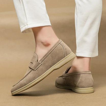Italiaanse luxe merk suède heren kwastje ontwerp loafers outdoor handgemaakte hoge kwaliteit nubuck lederen schoenen zachte bodem wandelschoen